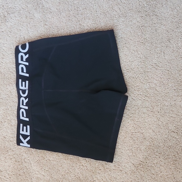 Nike Women's Pro 3” Shorts, Size Small Color: Black - Picture 2 of 2